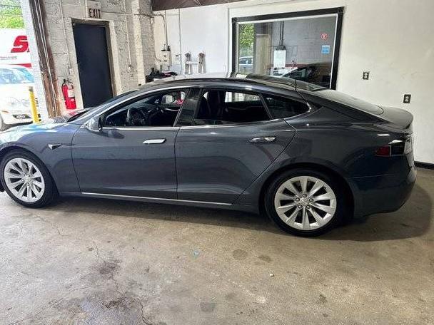 TESLA MODEL S 2017 5YJSA1E24HF230563 image